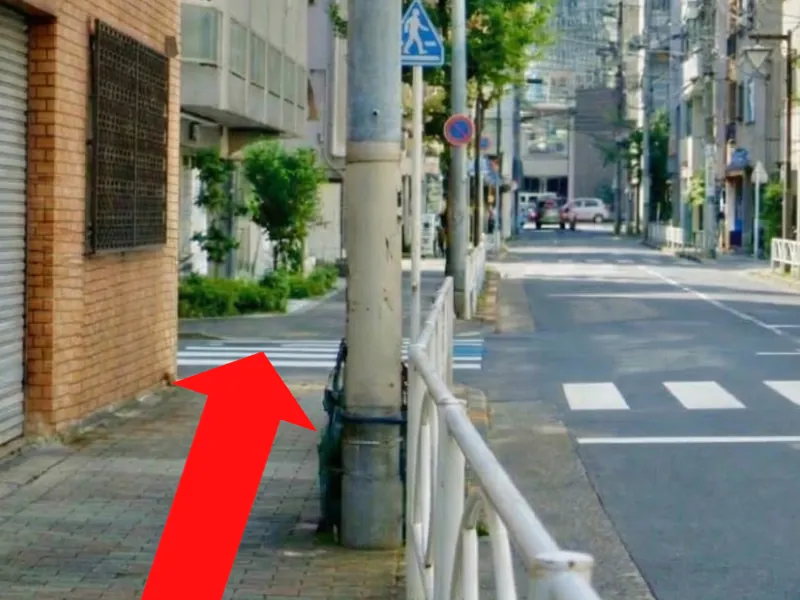 ステップ9: 直進します